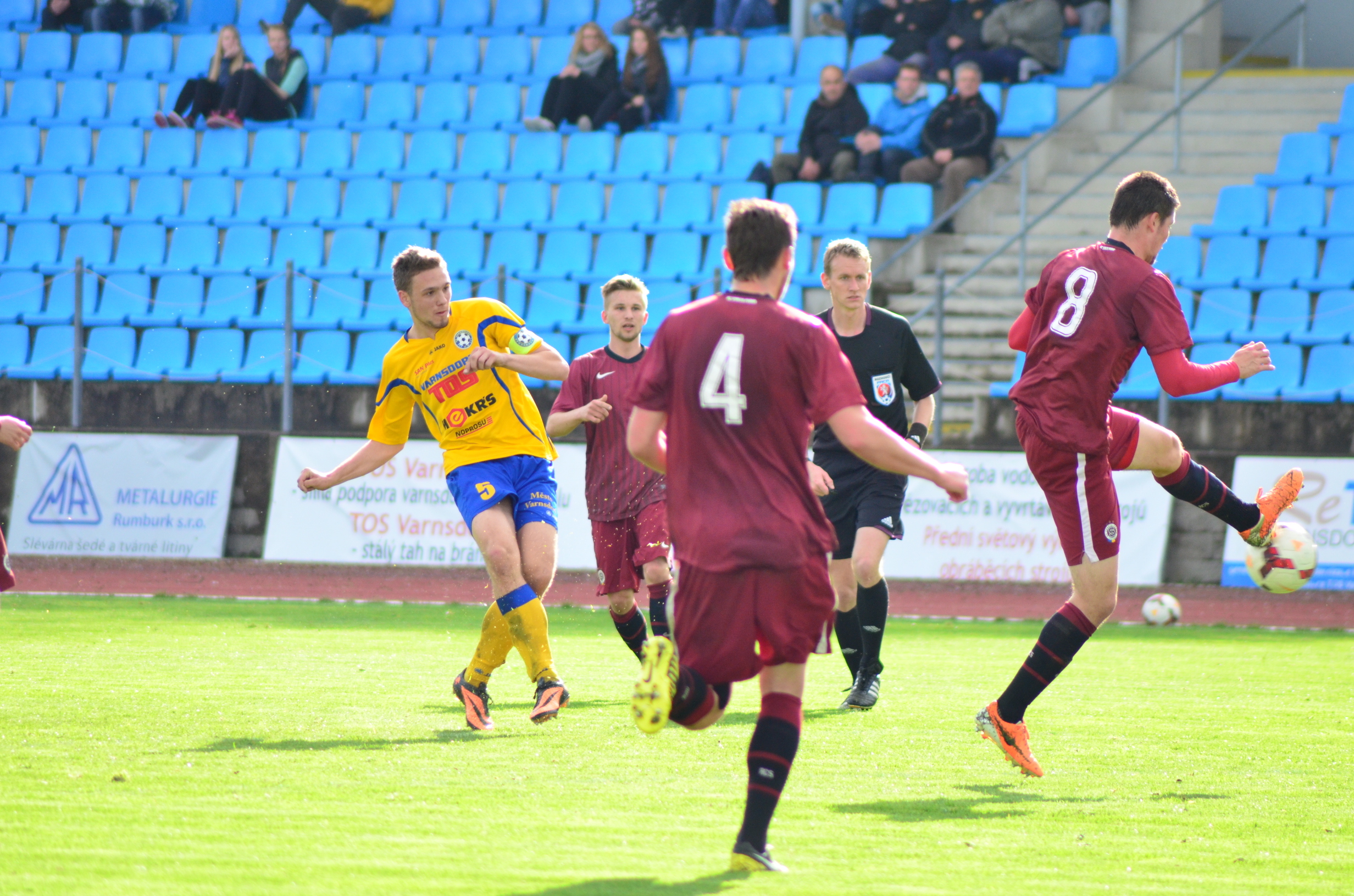 DSC_5832 ČURGALI VYROVNÁVÁ NA STAV V POLOČASE 2-2